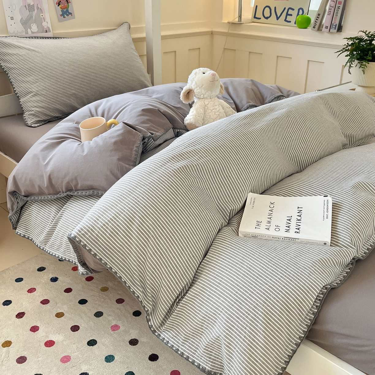 91家纺网 家纺一手货源 找家纺 蓝邻家纺 2025新款全棉水洗棉贝壳边三件套四件套-学生床 左伊灰