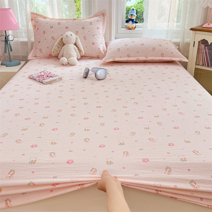 91家纺网 家纺一手货源 找家纺 梦舒羽 2025新款云感双层纱印花床笠宿舍纯色床垫保护套三件套 花田小兔