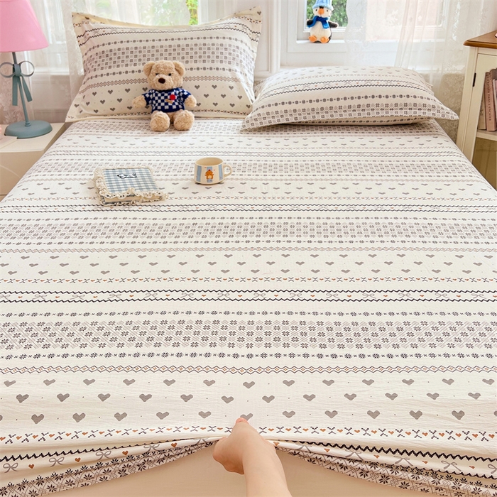 91家纺网 家纺一手货源 找家纺 梦舒羽 2025新款云感双层纱印花床笠宿舍纯色床垫保护套三件套 遇见浪漫