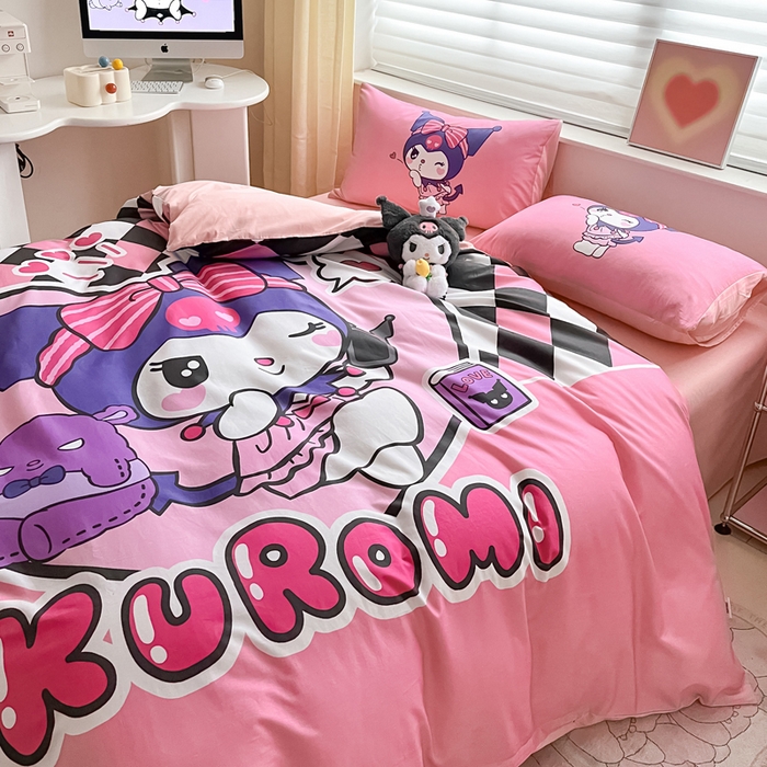 91家纺网 家纺一手货源 找家纺 小叮当家纺仓储工厂店 2025新款大版全棉纯棉数码印花三丽鸥系列四件套 飞吻库洛米