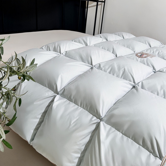 91家纺网 家纺一手货源 找家纺 岚司羽 2025新款北极95白鹅绒被-琳娜 琳娜-雅士灰