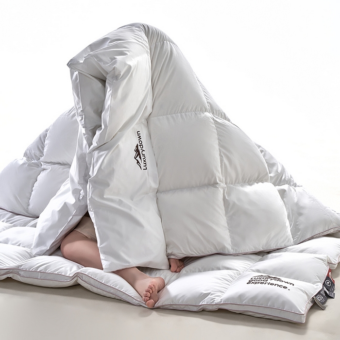 91家纺网 家纺一手货源 找家纺 （总）岚司羽 2025新款95白鹅绒被被子被芯 包头款