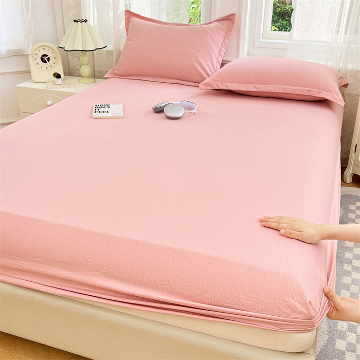 91家纺网 家纺一手货源 找家纺 圣比熊 2025新款云感双层纱印花床笠宿舍纯色床垫保护套三件套 告白粉