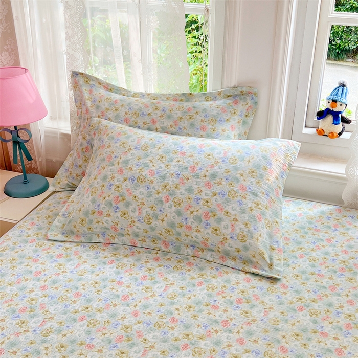 91家纺网 家纺一手货源 找家纺 圣比熊 2025新款云感双层纱印花床笠宿舍纯色床垫保护套三件套 春日初见