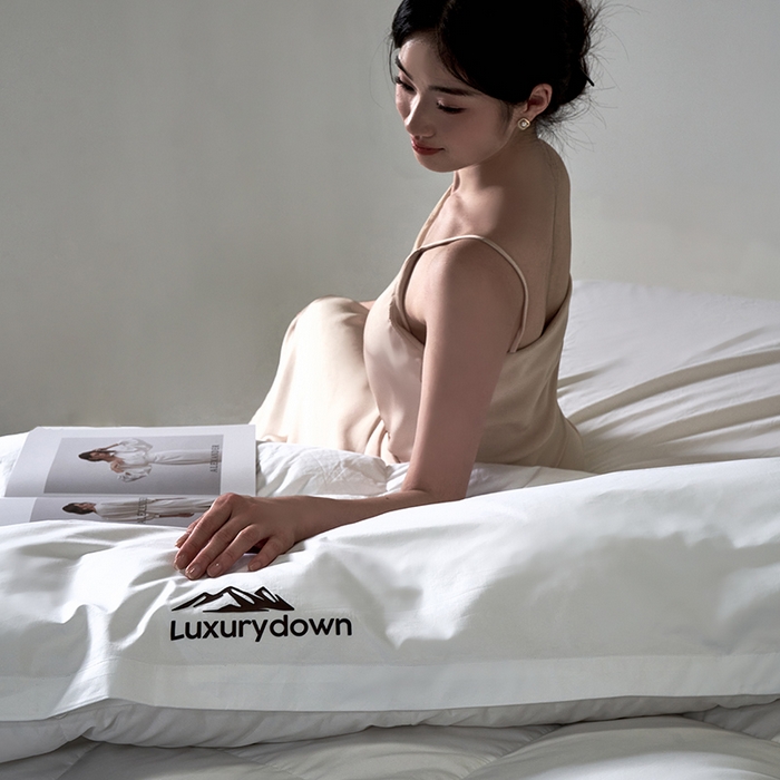 91家纺网 家纺一手货源 找家纺 岚司羽 2025新款白鹅绒被被子被芯 包头款 白色