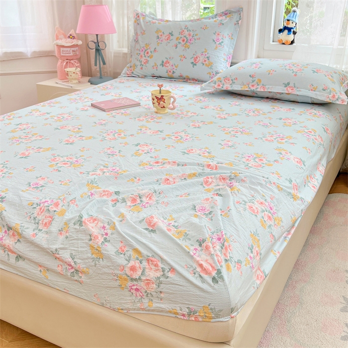 91家纺网 家纺一手货源 找家纺 圣比熊 2025新款云感双层纱印花床笠宿舍纯色床垫保护套三件套 繁花入梦