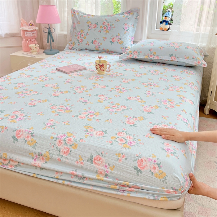 91家纺网 家纺一手货源 找家纺 圣比熊 2025新款云感双层纱印花床笠宿舍纯色床垫保护套三件套 繁花入梦