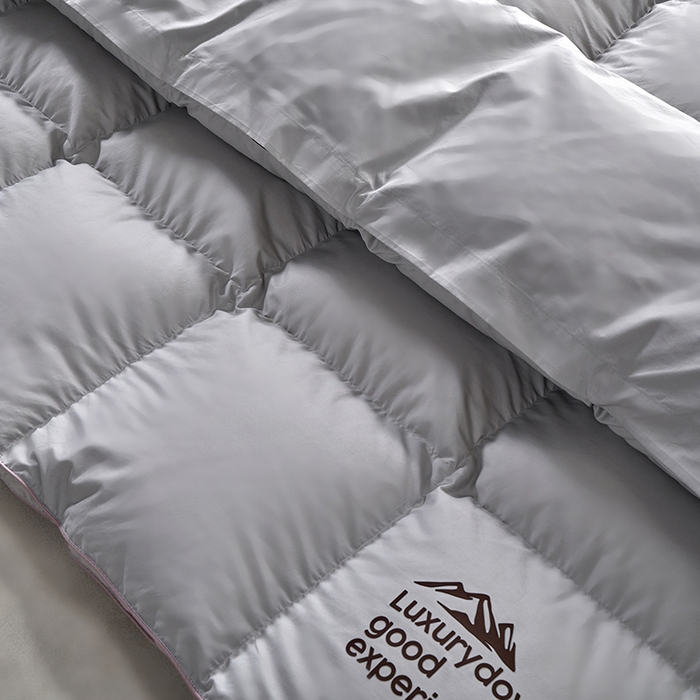 91家纺网 家纺一手货源 找家纺 岚司羽 2025新款白鹅绒被被子被芯 包头款 灰色