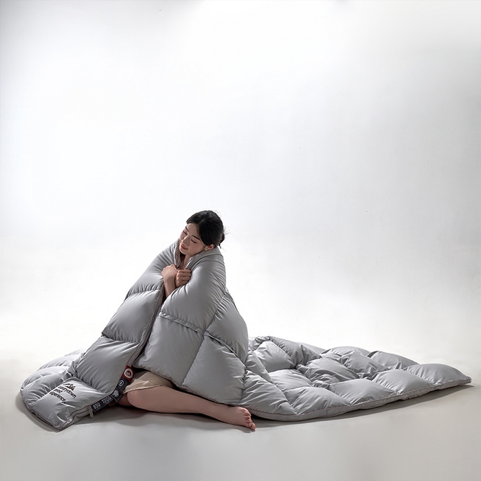 91家纺网 家纺一手货源 找家纺 岚司羽 2025新款白鹅绒被被子被芯 包头款 灰色