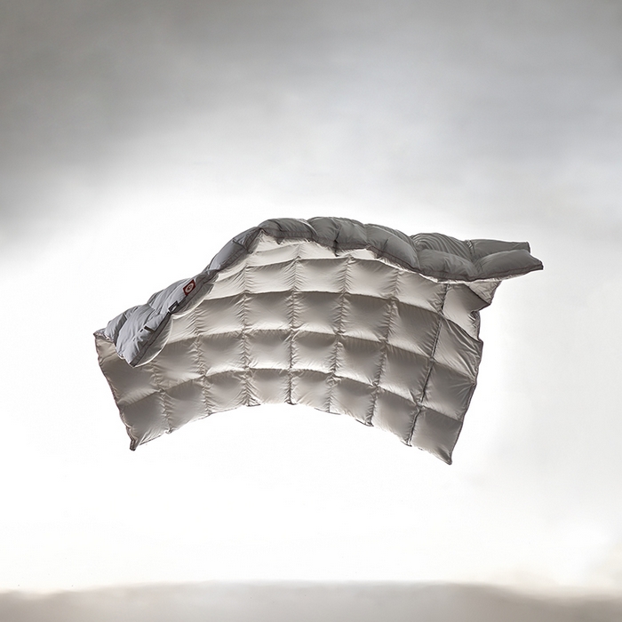 91家纺网 家纺一手货源 找家纺 岚司羽 2025新款白鹅绒被被子被芯 包头款 灰色