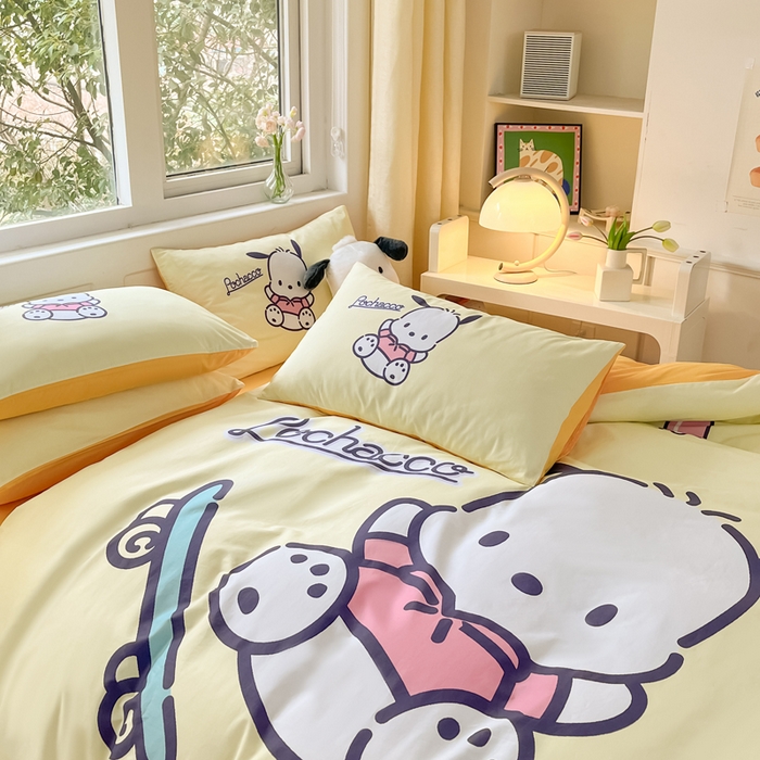 91家纺网 家纺一手货源 找家纺 小叮当家纺仓储工厂店 2025新款大版全棉纯棉数码印花三丽鸥系列四件套 酷玩帕哈狗