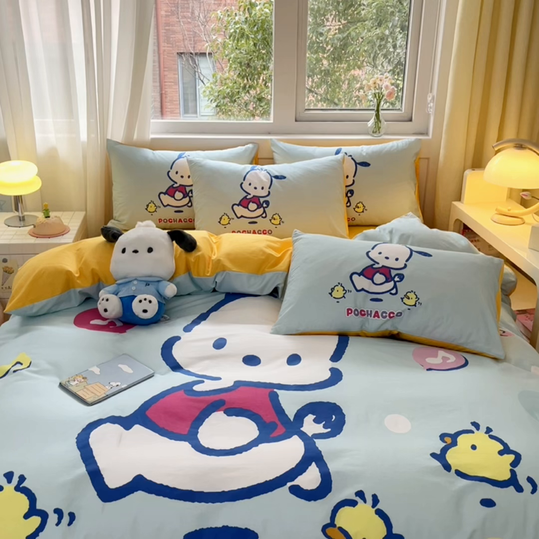 91家纺网 家纺一手货源 找家纺 小叮当家纺仓储工厂店 2025新款大版全棉纯棉数码印花三丽鸥系列四件套 快乐帕哈狗