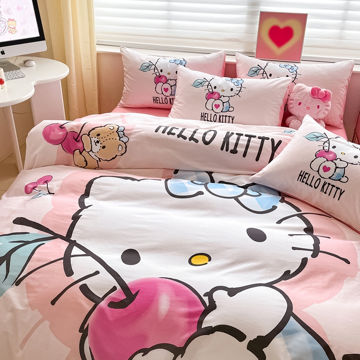 91家纺网 家纺一手货源 找家纺 小叮当家纺仓储工厂店 2025新款大版全棉纯棉数码印花三丽鸥系列四件套 苹果kt