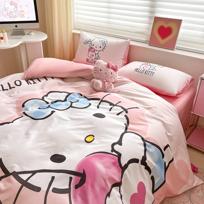 91家纺网 家纺一手货源 找家纺 小叮当家纺仓储工厂店 2025新款大版全棉纯棉数码印花三丽鸥系列四件套 苹果kt