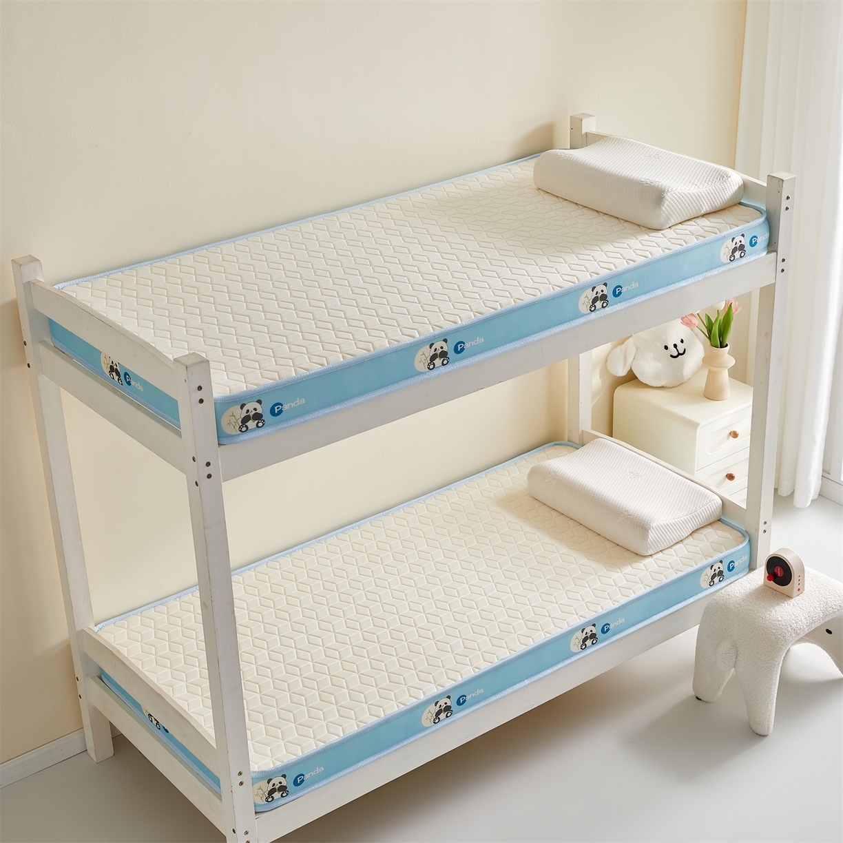 91家纺网 家纺一手货源 找家纺 伊先生家纺 2025新款简约卡通硅胶海绵床垫学生款熊猫黄鸭款 熊猫-白