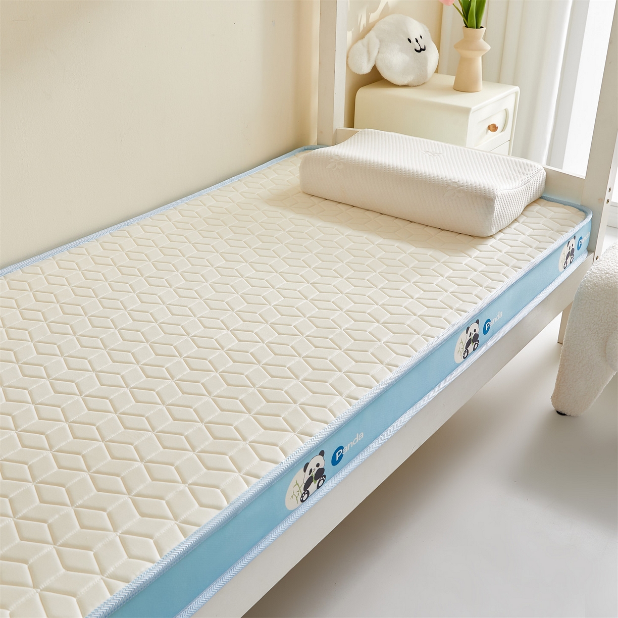 91家纺网 家纺一手货源 找家纺 伊先生家纺 2025新款简约卡通硅胶海绵床垫学生款熊猫黄鸭款 熊猫-白