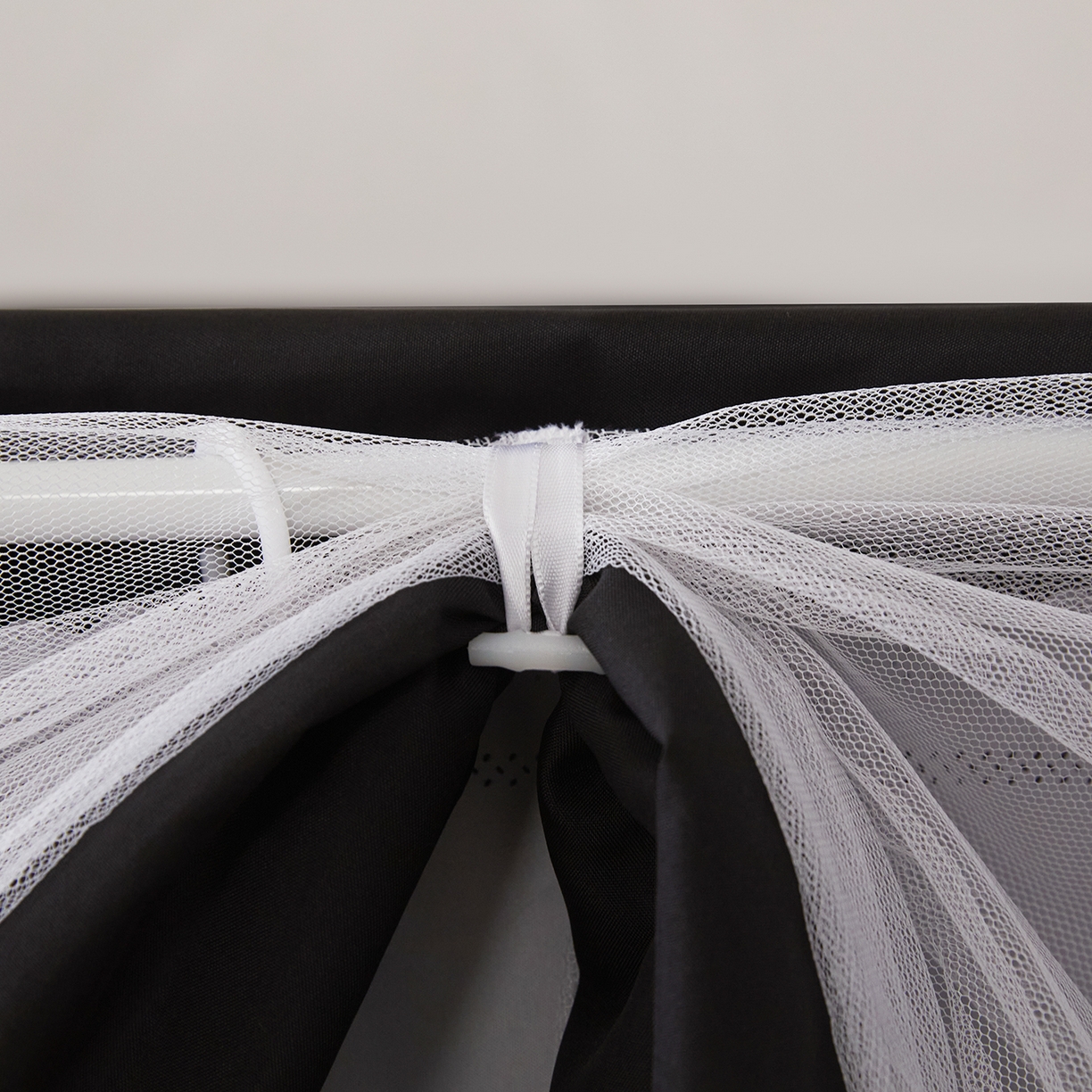 91家纺网 家纺一手货源 找家纺 冉美家纺 2025U型坐床烤学生漆支架蚊帐 俏皮猫咪