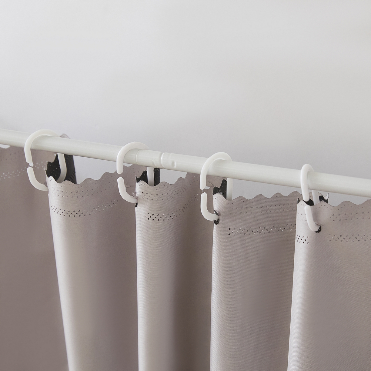 91家纺网 家纺一手货源 找家纺 冉美家纺 2025U型坐床烤学生漆支架蚊帐 俏皮猫咪