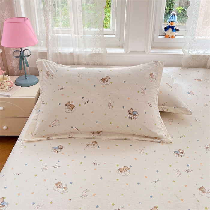 91家纺网 家纺一手货源 找家纺 梦舒羽 2025新款云感双层纱印花枕套宿舍单人枕芯套一对装枕头套 假日小熊