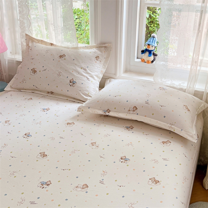 91家纺网 家纺一手货源 找家纺 梦舒羽 2025新款云感双层纱印花枕套宿舍单人枕芯套一对装枕头套 假日小熊