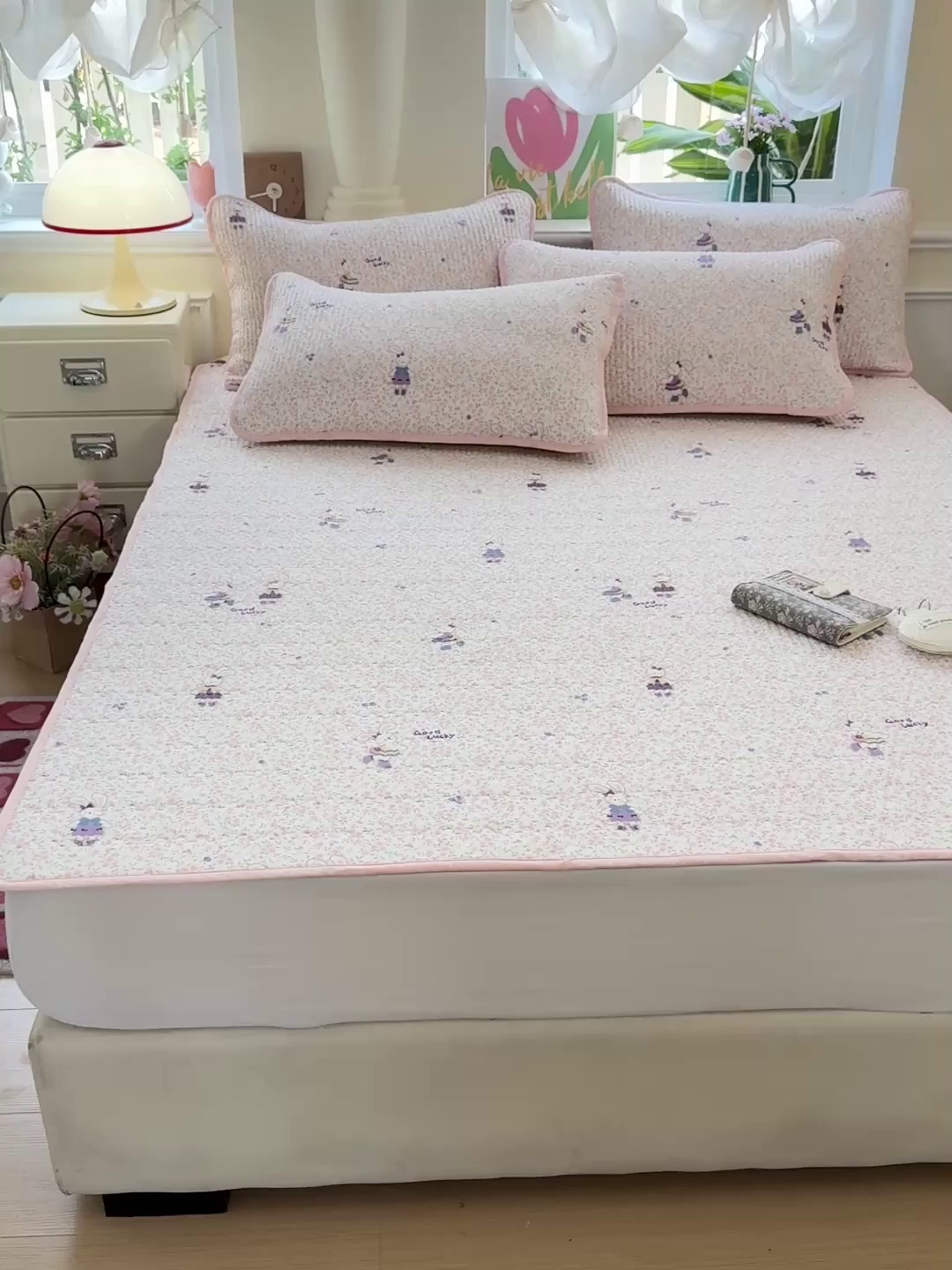 91家纺网 家纺一手货源 找家纺 恒尚居 2025新款云感床褥垫双层皱皱纱学生软床垫床护垫-四季款-系列一 欢乐兔