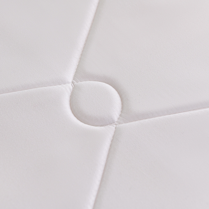 91家纺网 家纺一手货源 找家纺 美克家居 2025新款5D立体科技亲肤舒适简约居家磨毛立体边床垫学生床垫 立体床垫-大方白