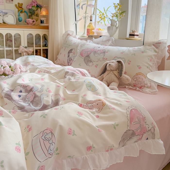 91家纺网 家纺一手货源 找家纺 慕澄家纺 2025新款小清新花边款水洗棉四件套-第二波 花边款-爱心花朵猫