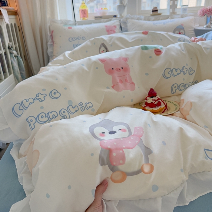 91家纺网 家纺一手货源 找家纺 慕澄家纺 2025新款小清新花边款水洗棉四件套-第二波 花边款-宠宠企鹅