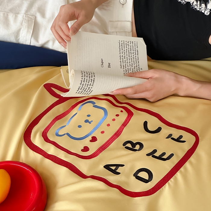 91家纺网 家纺一手货源 找家纺 （总）RYB红黄兰 2025新款孟菲斯系列60s长绒棉刺绣全棉数码印花四件套