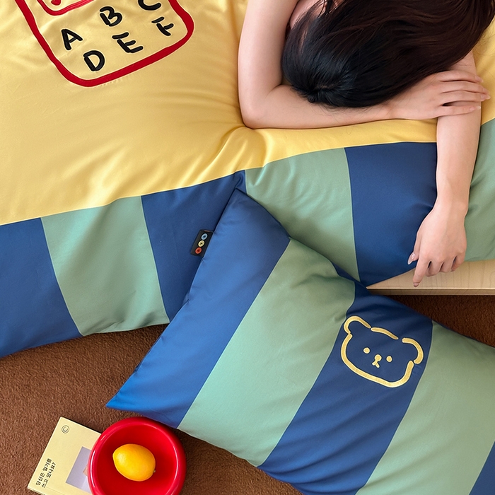 91家纺网 家纺一手货源 找家纺 （总）RYB红黄兰 2025新款孟菲斯系列60s长绒棉刺绣全棉数码印花四件套