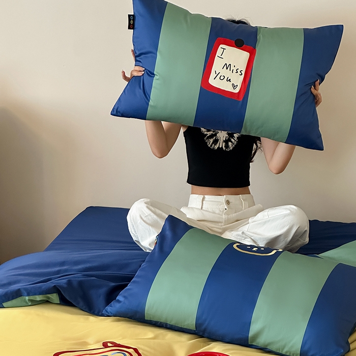 91家纺网 家纺一手货源 找家纺 （总）RYB红黄兰 2025新款孟菲斯系列60s长绒棉刺绣全棉数码印花四件套