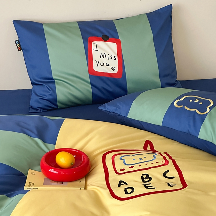 91家纺网 家纺一手货源 找家纺 RYB红黄兰 2025新款孟菲斯系列60s长绒棉刺绣全棉数码印花四件套 孟菲斯小熊