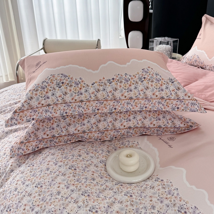 91家纺网 家纺一手货源 找家纺 艾迪尚家纺 2025新款云感超柔全棉磨毛印花四件套系列 夕月-粉