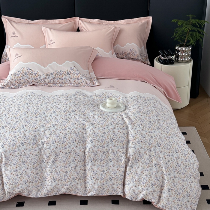 91家纺网 家纺一手货源 找家纺 艾迪尚家纺 2025新款云感超柔全棉磨毛印花单品床单系列 夕月-粉