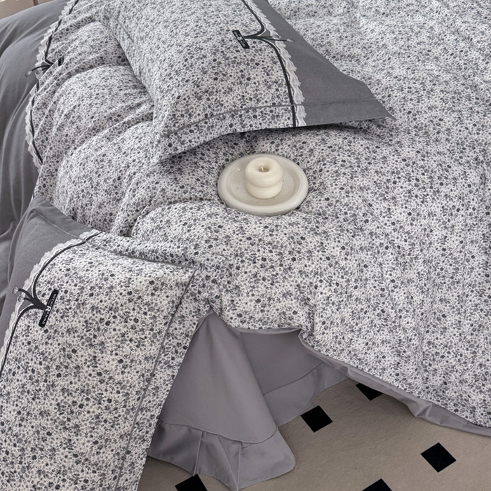 91家纺网 家纺一手货源 找家纺 艾迪尚家纺 2025新款云感超柔全棉磨毛印花单品床单系列 芳菲-灰