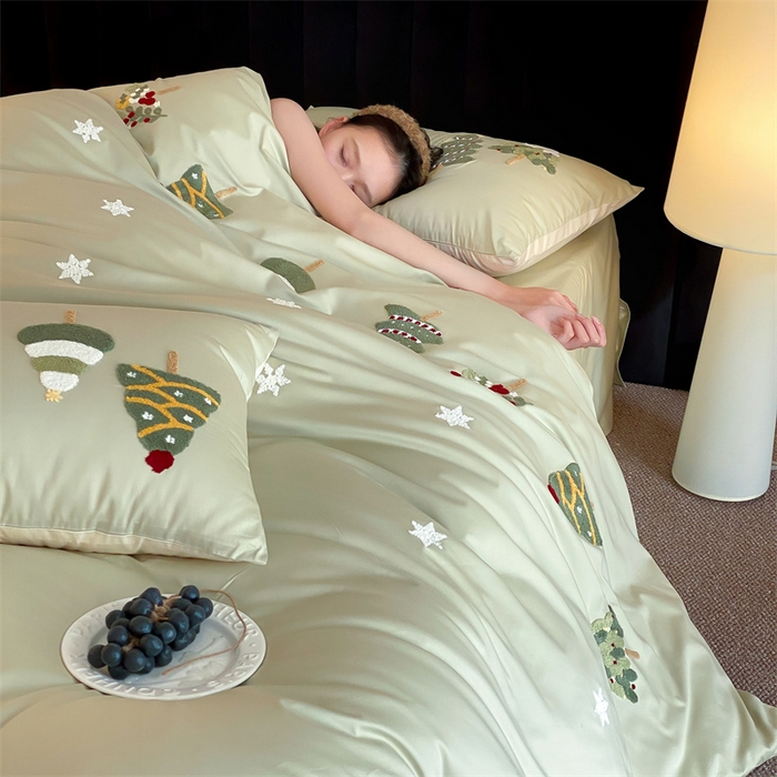 91家纺网 家纺一手货源 找家纺 初拾 2025新款100s澳棉毛巾绣四件套-星落圣诞 星落圣诞—青青绿