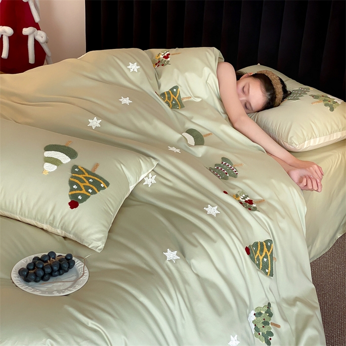 91家纺网 家纺一手货源 找家纺 初拾 2025新款100s澳棉毛巾绣四件套-星落圣诞 星落圣诞—青青绿