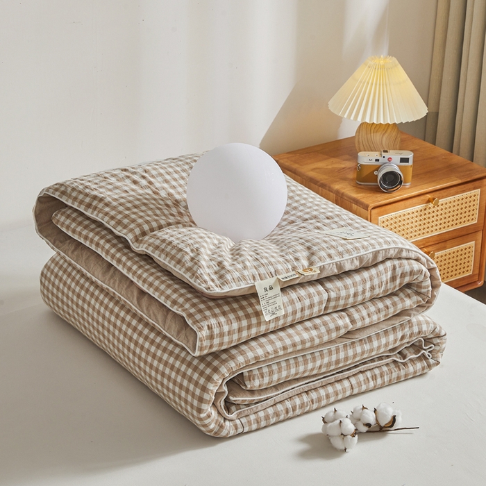 91家纺网 家纺一手货源 找家纺 梦初语2025新款棉花被新疆棉花被棉絮春秋被冬被学生单人宿舍棉被褥被子被芯四季  咖小格