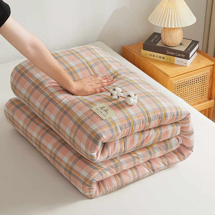 91家纺网 家纺一手货源 找家纺 梦初语2025新款棉花被新疆棉花被棉絮春秋被冬被学生单人宿舍棉被褥被子被芯四季  温馨格