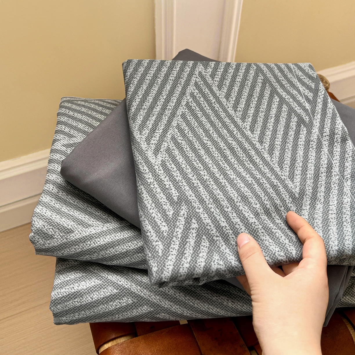 91家纺网 家纺一手货源 找家纺 楠沐家纺 2025新款格子系列芦荟棉四件套 勒夫