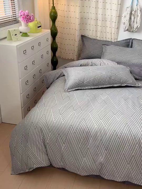 91家纺网 家纺一手货源 找家纺 楠沐家纺 2025新款格子系列芦荟棉四件套 勒夫