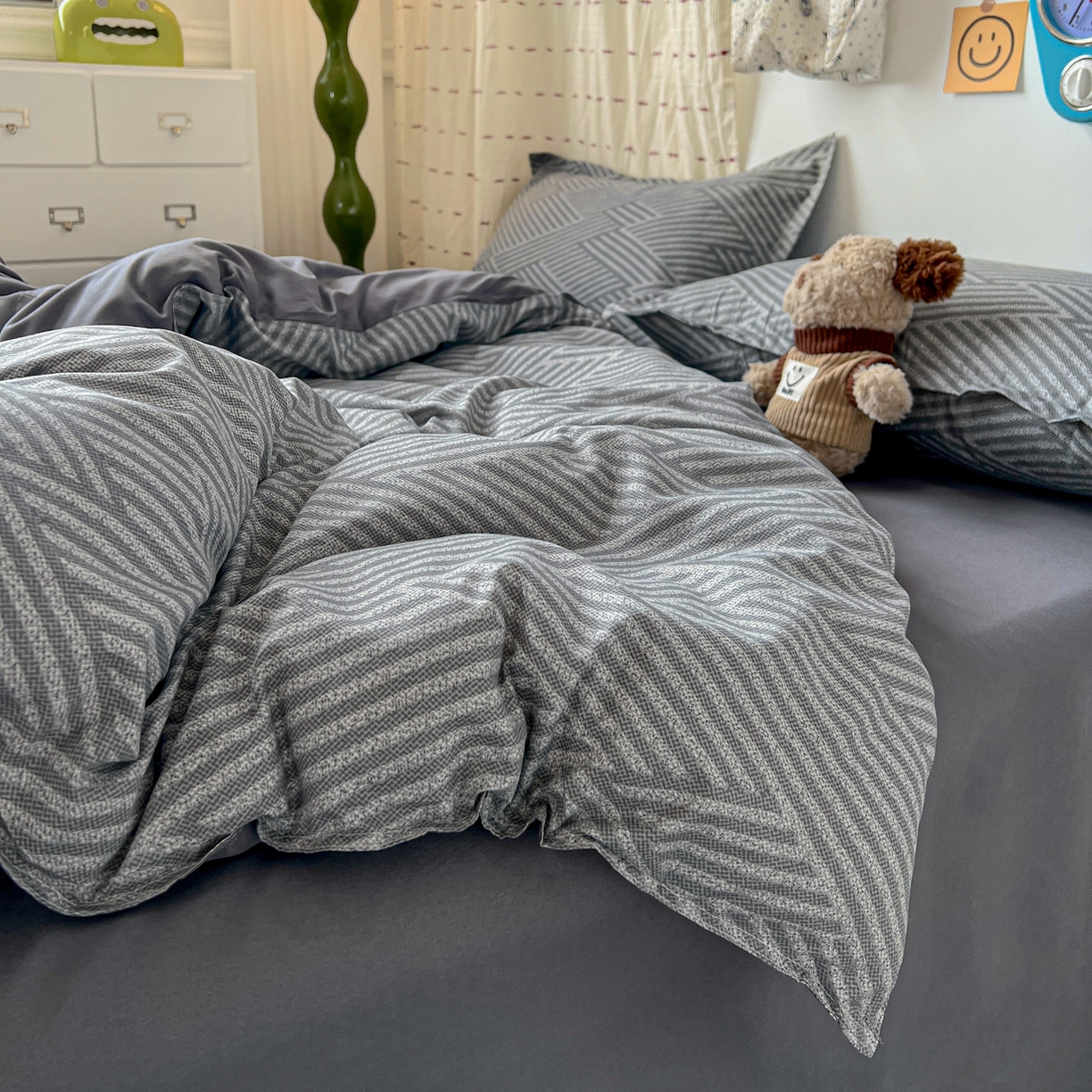 91家纺网 家纺一手货源 找家纺 楠沐家纺 2025新款格子系列亲肤芦荟棉磨毛单被套 勒夫