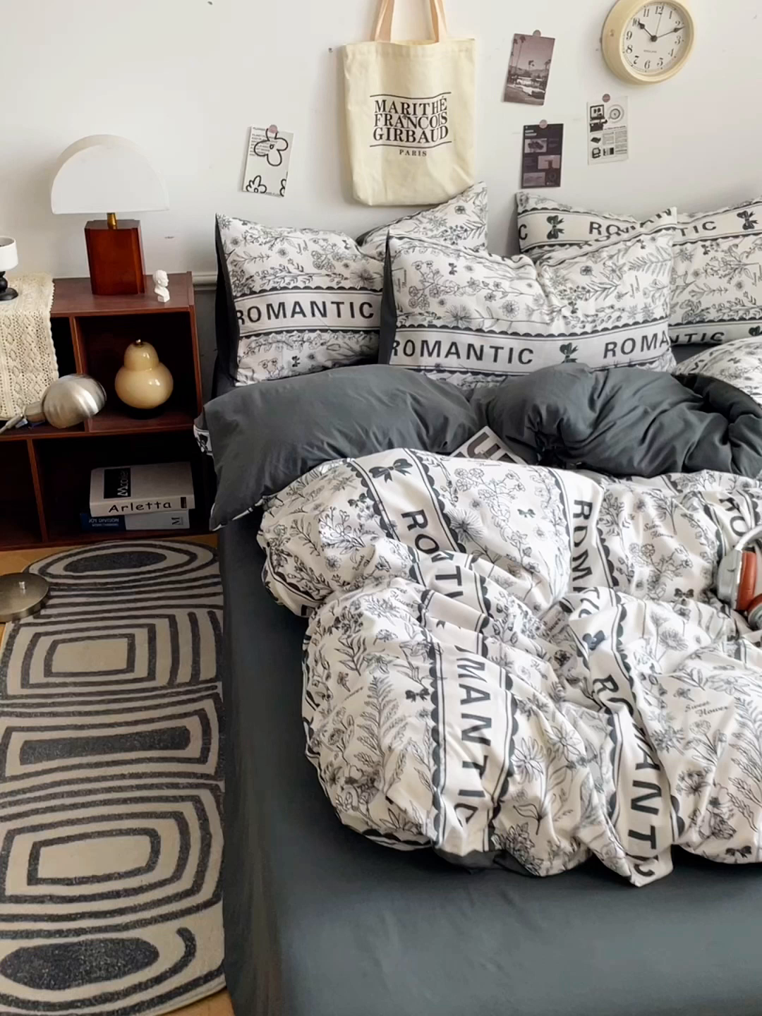 91家纺网 家纺一手货源 找家纺 梦卓家纺 2025新款亲肤超柔印花水洗棉四件套 赫本风情