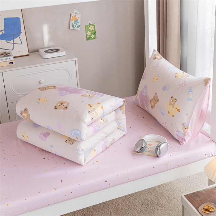 91家纺网 家纺一手货源 找家纺 红馆 2025新款开学季三件套学生上下铺  萌萌泡泡浴