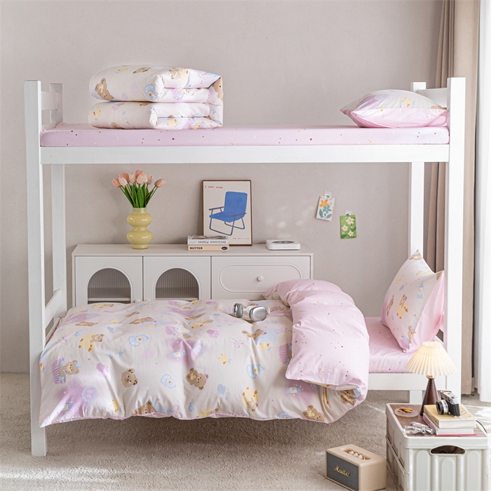 91家纺网 家纺一手货源 找家纺 红馆 2025新款开学季三件套学生上下铺  萌萌泡泡浴