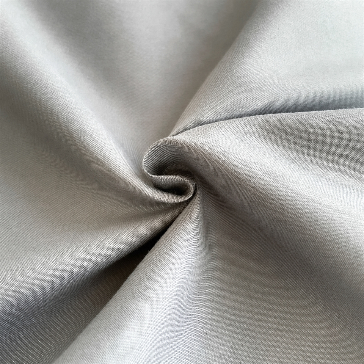 91家纺网 家纺一手货源 找家纺 笙意家纺 2025新款亲肤水洗棉麻绳款学生三件套-安琪系列 安琪-山灰+中灰