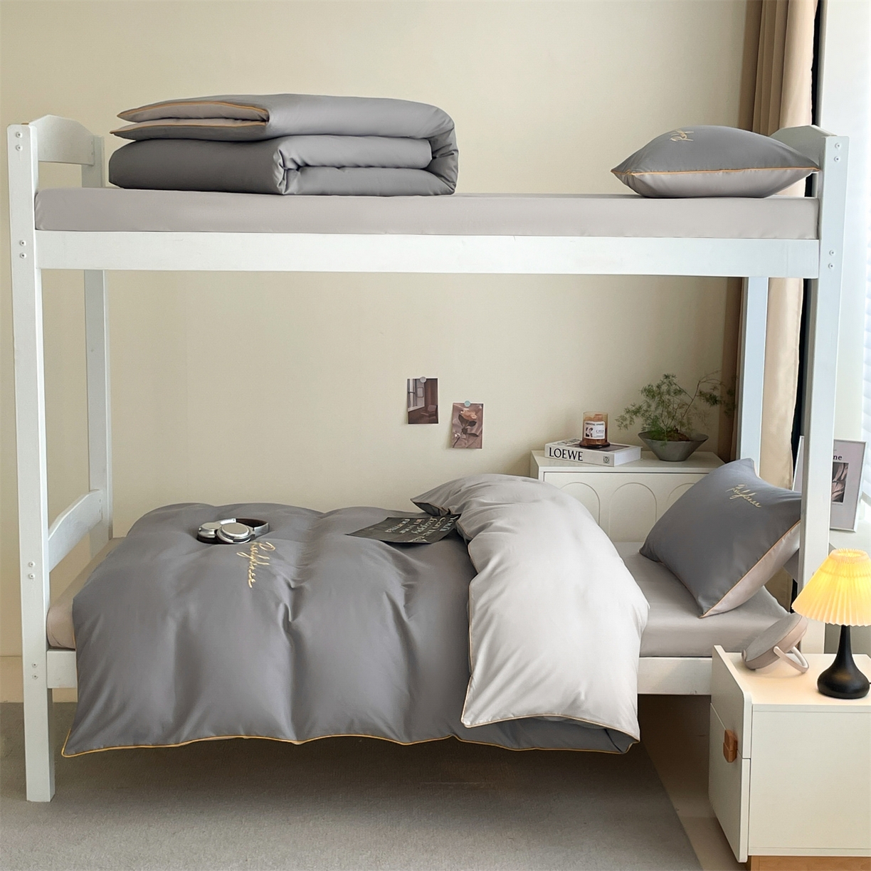 91家纺网 家纺一手货源 找家纺 笙意家纺 2025新款亲肤水洗棉麻绳款学生三件套-安琪系列 安琪-中灰+山灰