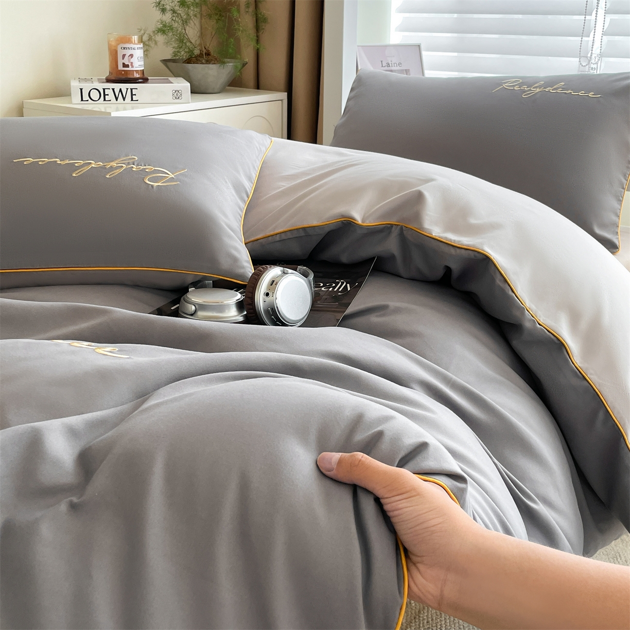 91家纺网 家纺一手货源 找家纺 笙意家纺 2025新款亲肤水洗棉麻绳款学生三件套-安琪系列 安琪-中灰+山灰