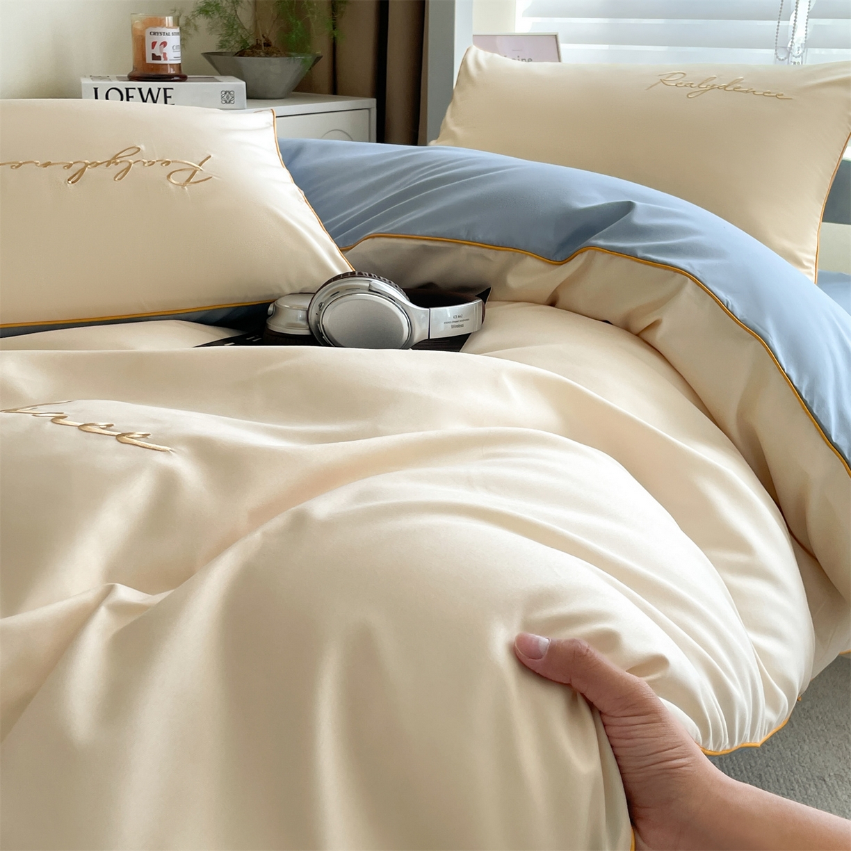 91家纺网 家纺一手货源 找家纺 笙意家纺 2025新款亲肤水洗棉麻绳款学生三件套-安琪系列 安琪-奶昔白+海清