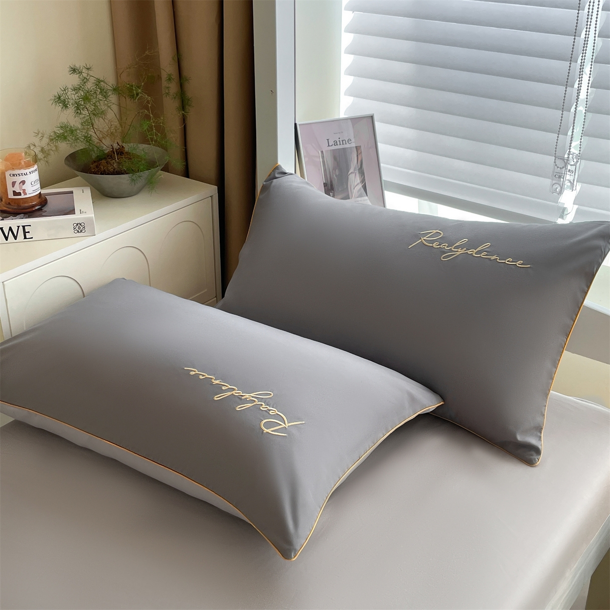 91家纺网 家纺一手货源 找家纺 笙意家纺 2025新款亲肤水洗棉麻绳款学生三件套-安琪系列 安琪-中灰+山灰